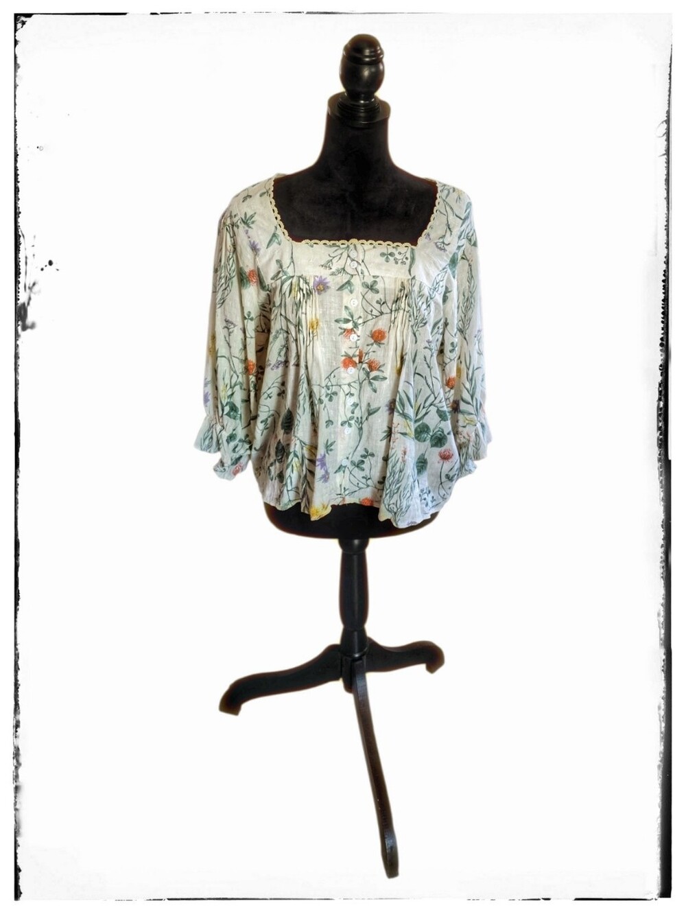 Laura Ashley Floral Squate Neck Button Front, Boho, Feminine